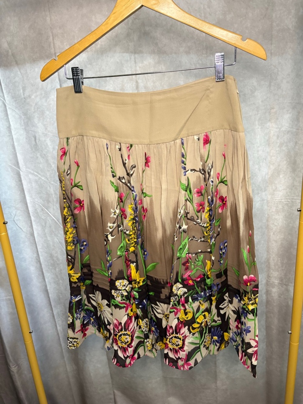 BCBG Max Azria Floral Silk Blend Skirt Size 2